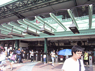迪士尼駅