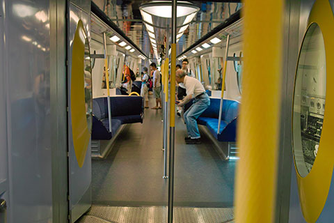 車内